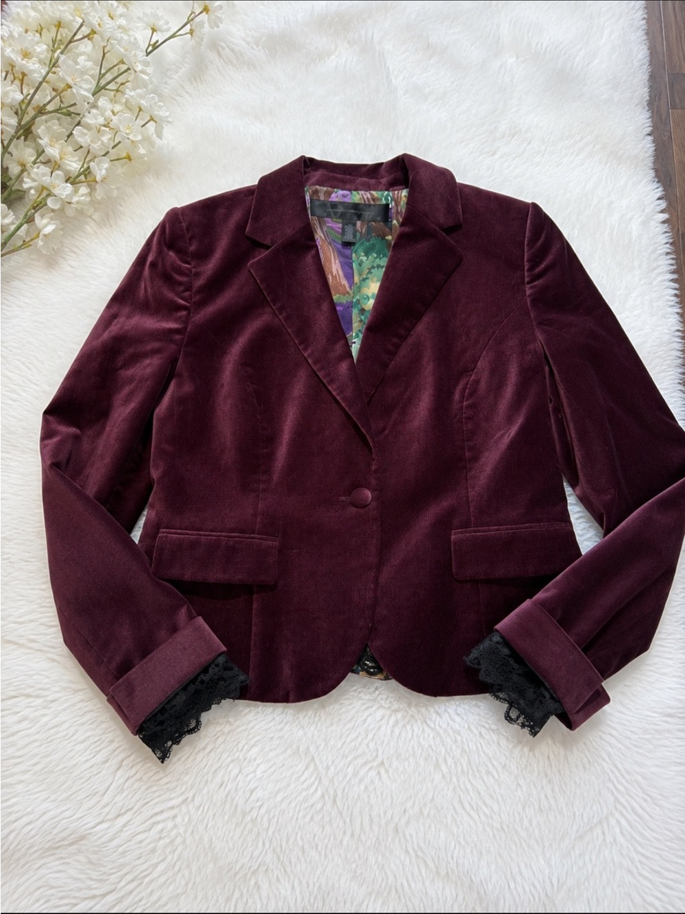 Apostrophe Velvet Burgundy Single-Button Blazer